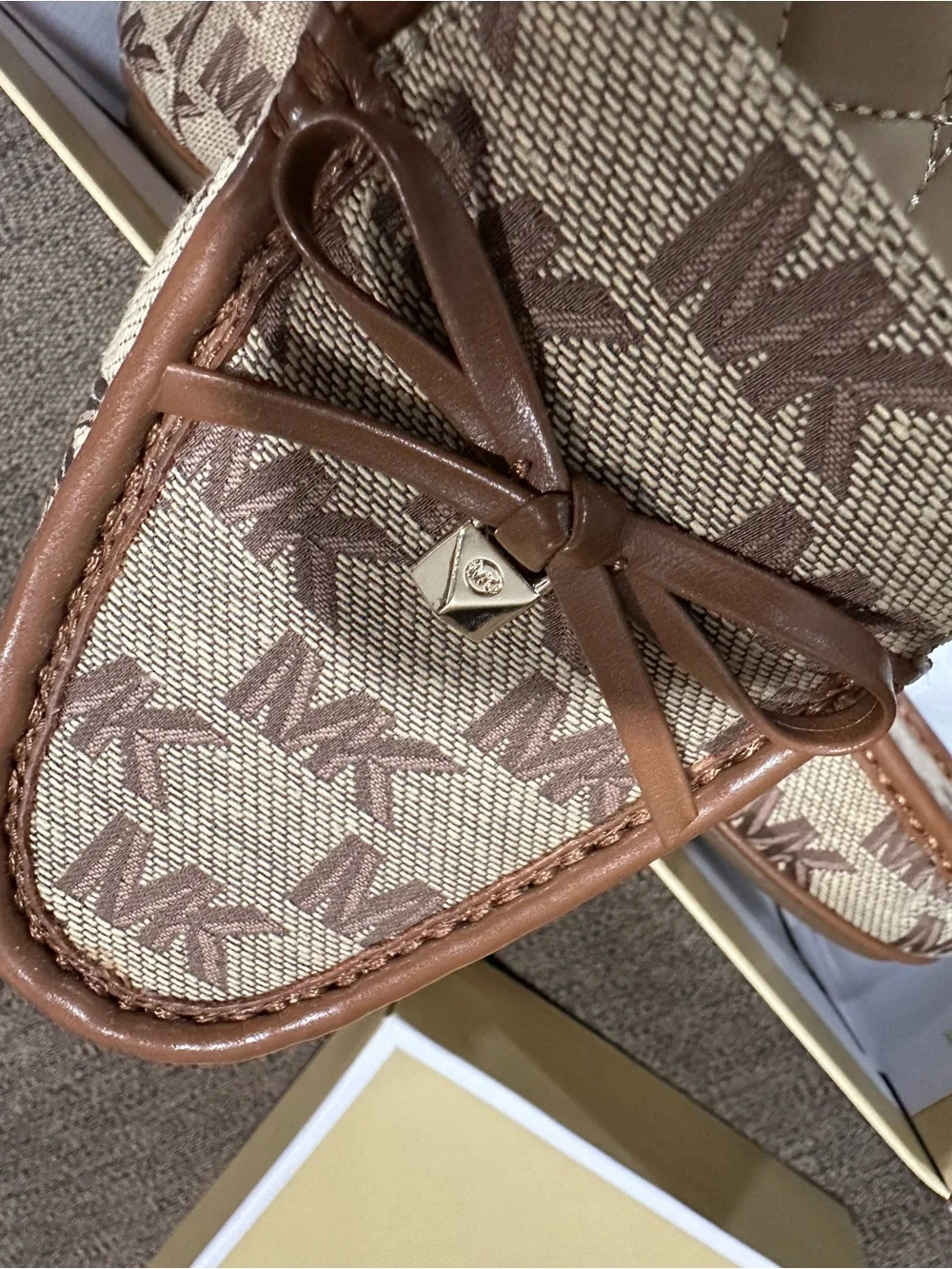 Michael Kors Brown Logo Moccasin Driving Loafers - Beige/Brown